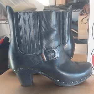 UGG Black Heeled Leather Boots
